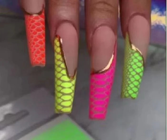 2021 New 3D Bohemia Self-Adhesive Neon Curve Serpentine Stripe Nails Stickers Acrylic Decorations Manicure Z0462