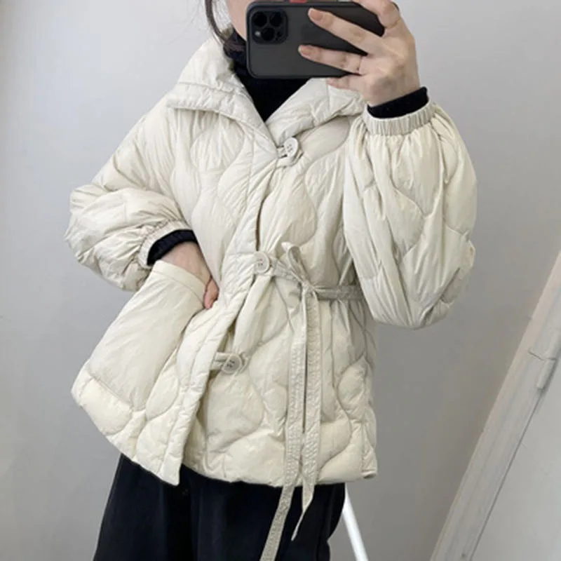 2021 Winter New Fashion Street Designer Brand Womens White Duck Down Jacket Pretty Girls Outerwear Coat With Belt