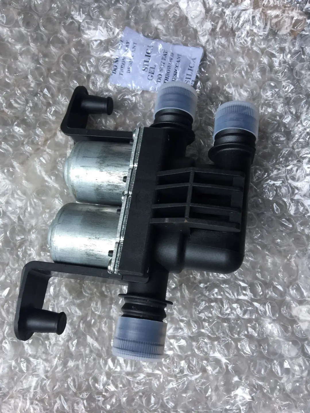 Heater Control Valve Solenoid 64116906652 For BM E60 E63 E65 E66 535i 535i xDrive 535xi 545i 550i 645Ci X5 5 6 7 Series