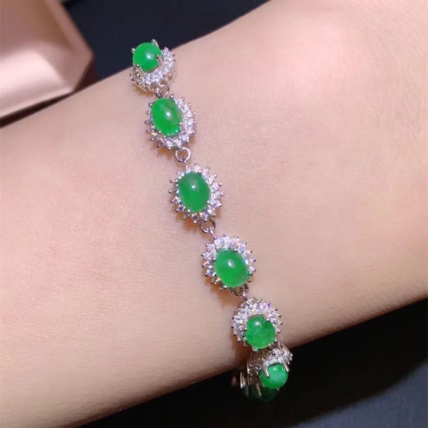 

KJJEAXCMY Fine Jewelry 925 Sterling Silver Inlaid Natural Emerald Women Fresh Fashion New Egg Face Gem Hand Bracelet Party