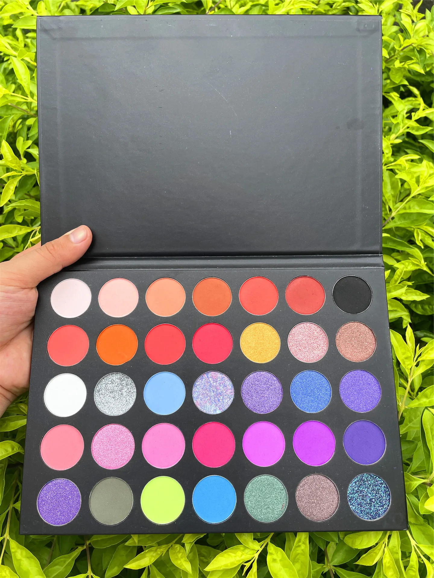 

25 Color Rainbow Eyeshadow Palette Wholesale Private Label Neon Pigment Waterproof Eye Shadow Colorful Palettes