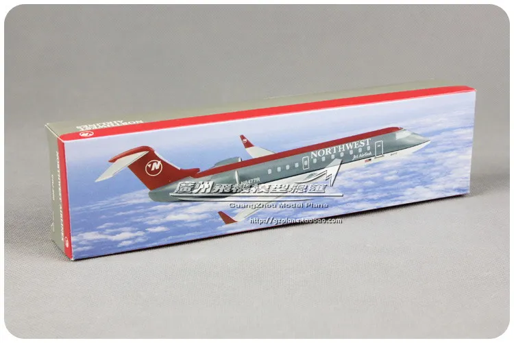American Northwest Airlines NWA Jet Airlink CRJ-200 1: 100 Plastic Assembled Aircraft Model 28cm for Collective plane model