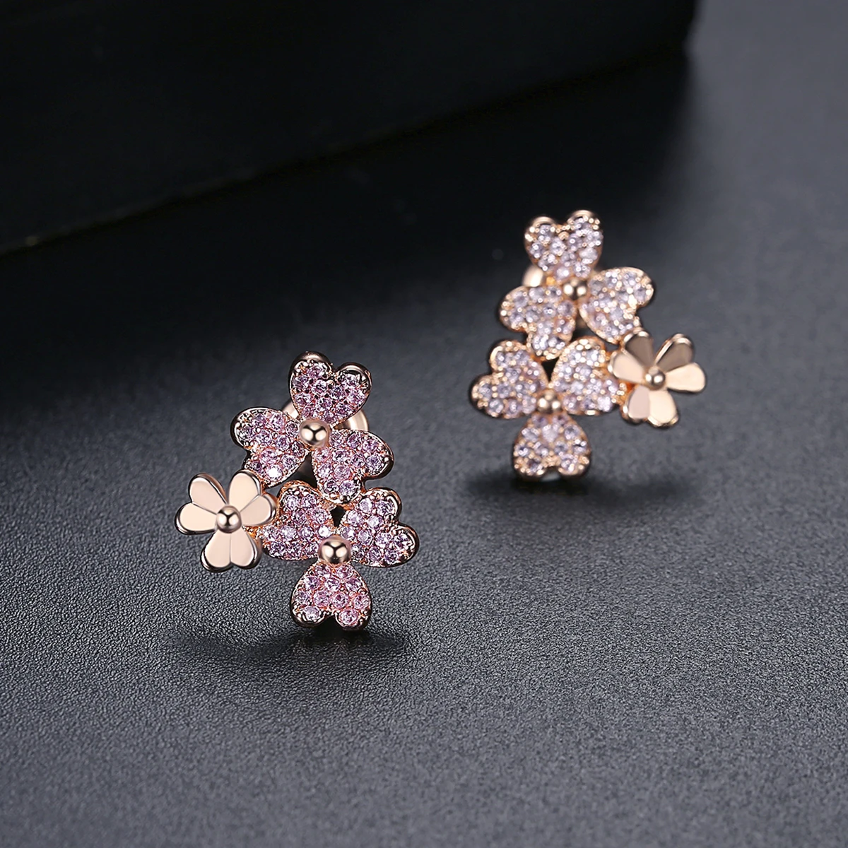 LUOTEEMI Lucky Four Leaf Flower Stud Earrings for Women Tiny CZ Stone Pave Fashion Jewelry for Women Dating Party Christmas Gift