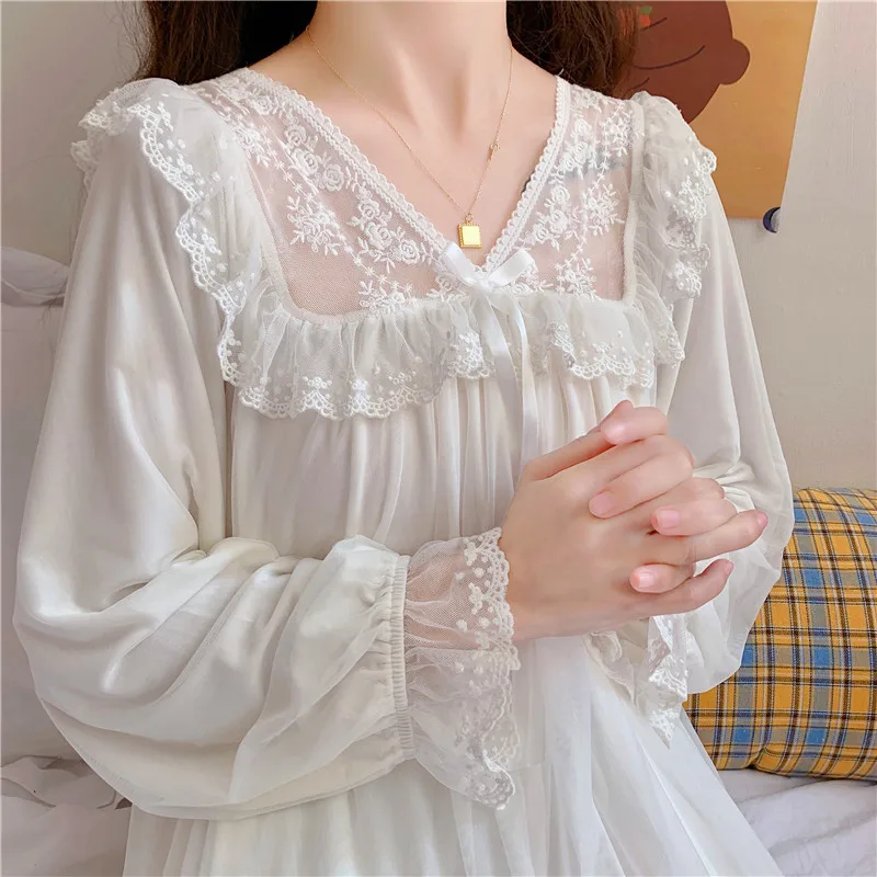 White Embroidery Lace Night Dress Women Lolita Sleepwear Princess Ladies Victorian Vintage Nightgowns Peignoirs Girl Lounge Wear