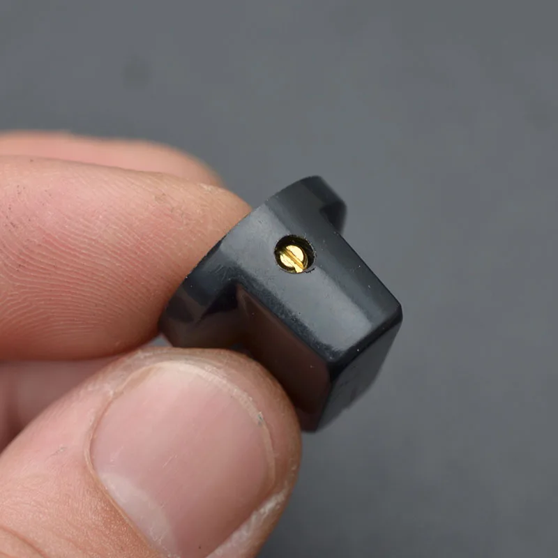 Manopole per puntatore a pedale per chitarra multicolore 4 pezzi con bloccaggio a vite manopole per pedali per effetti per chitarra in plastica dura