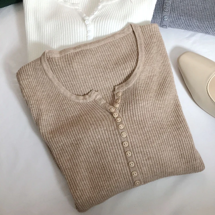 New Retro Slim V Neck Tight Fitting Pullover Inner Sweater Women Thin Long Sleeve Knitted Basic Top Autumn and Winter