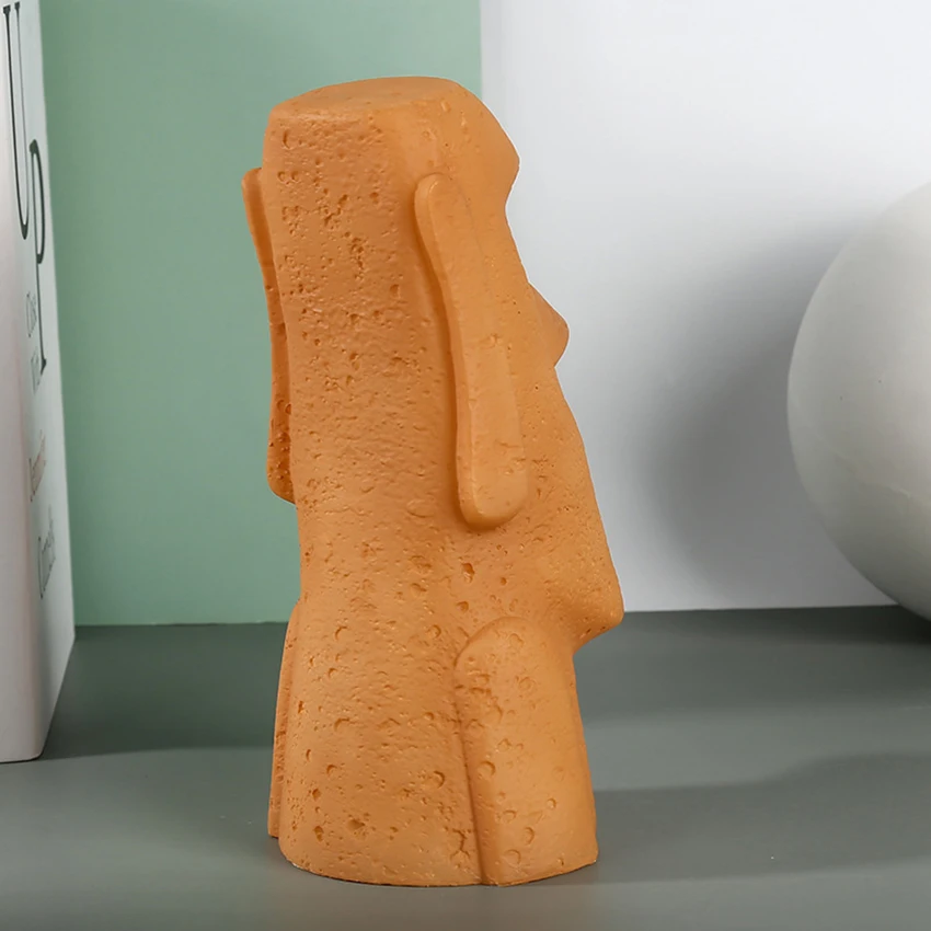 Resin Easter Island Moai Ornament Night Light, Battery Powered, Warm Yellow Light, Easter Island Statue Bedside Light Decoration