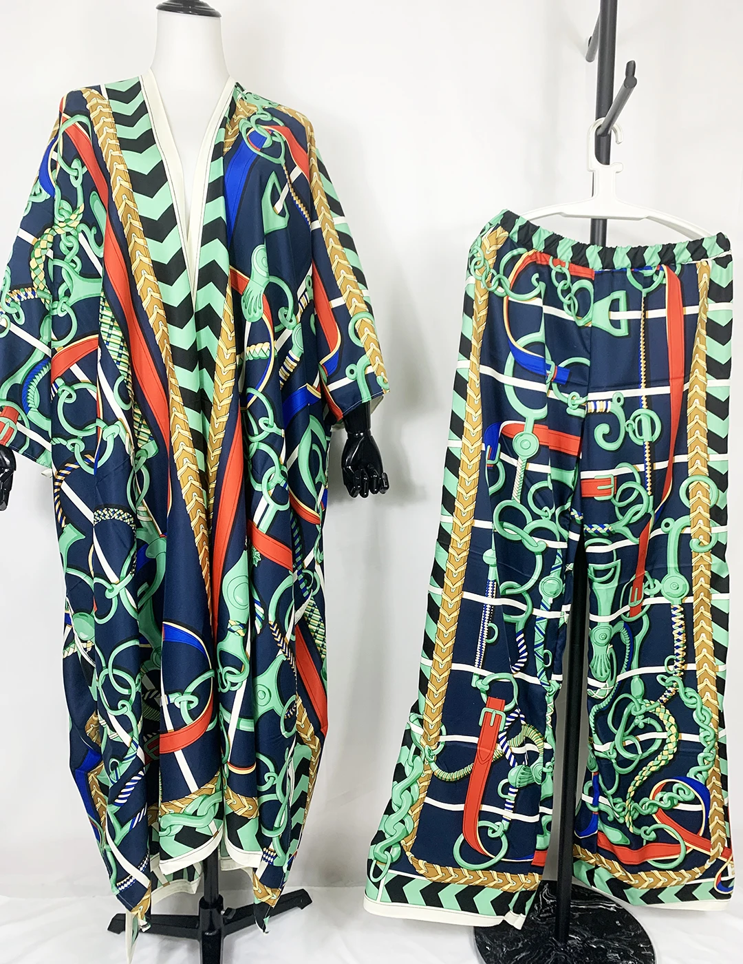 2023 African Fashion Lady Summer Boho Plus Size Silk Printed Two Pieces Set For Holiday Dubai Popular Muslim Lady Outlet Clothes