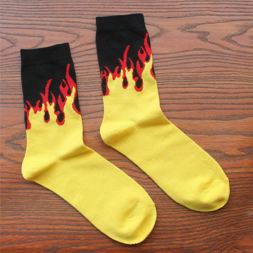 Flame Socks for Men Women Hip Hop Cartoon Fire Yellow Black Fashion Designer Sports Skateboard Cool Stuff Gift Wholesale(SO23)