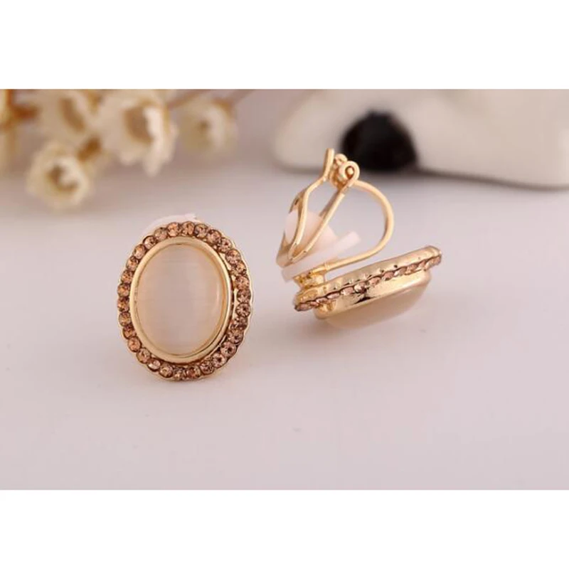 GRACE JUN Gold Color Stone Rhinestone Geometric Clip on Earrings for Women Popular Without Pierced Earrings Charm Jewelry 2019