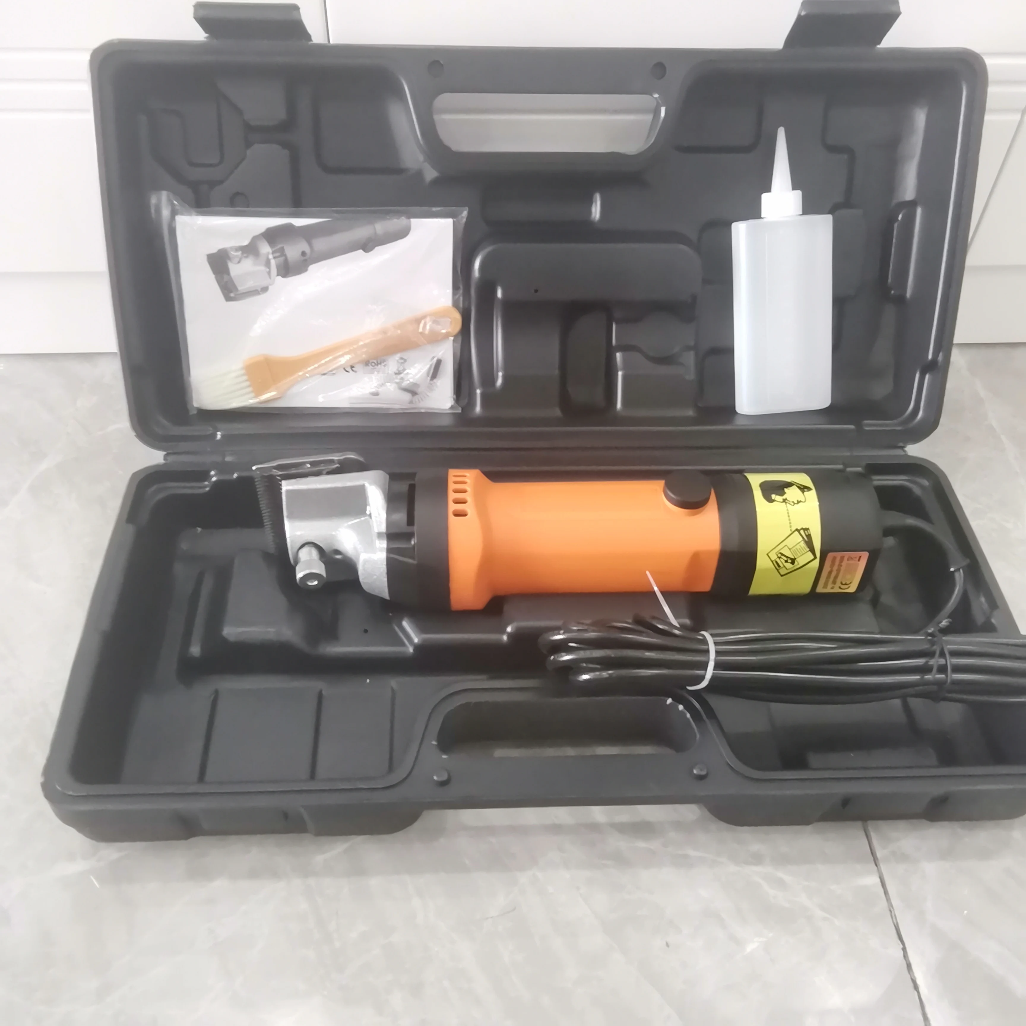 Electric Horse Hair Clipper cutting machine, Heavy Duty 690W & 6 Speeds Adjustable , Equine Shears 110V / 220V