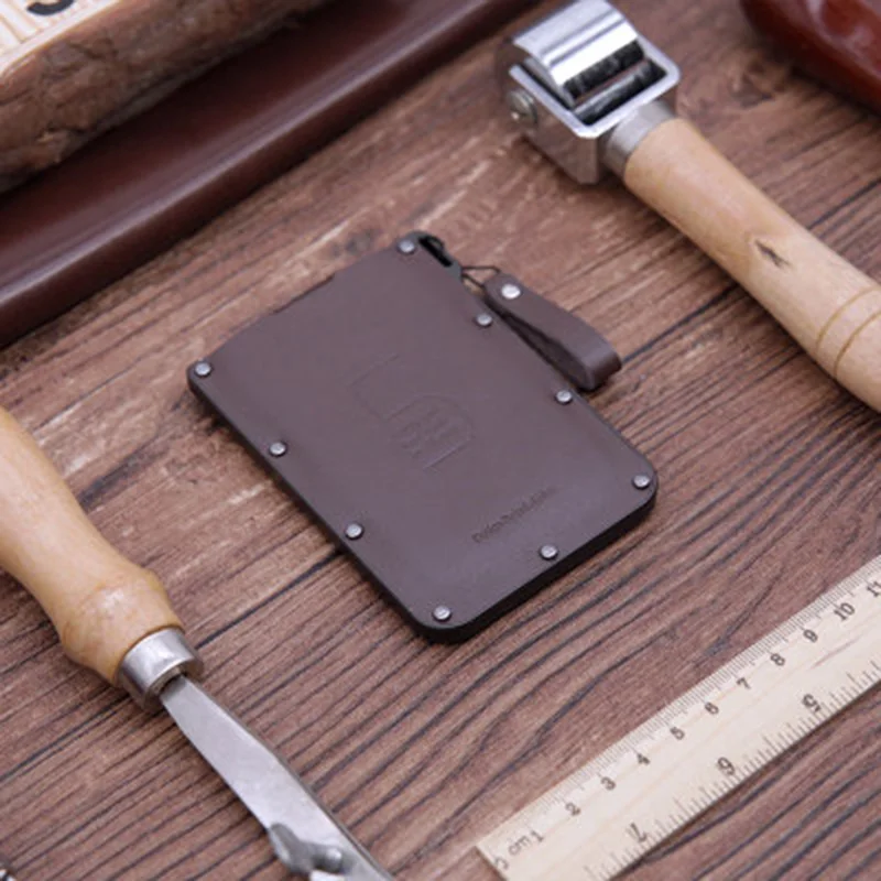 KEMY Männer Echtes Leder Aluminium Karte Brieftasche Dünne Business Karteninhaber Brieftasche Vintage Smart Karte Key Luxus Kreditkarte Halter