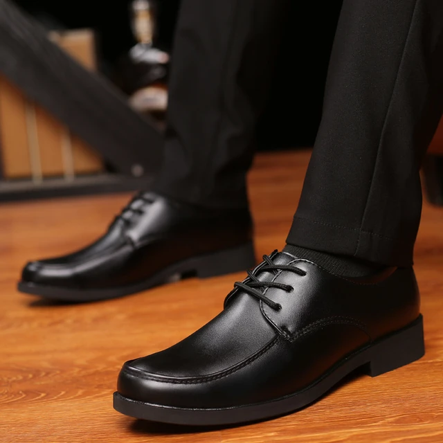 nuove scarpe formali da uomo nere autunno inverno scarpe eleganti da uomo scarpe da uomo in pelle di marca uomo d affari classico gentiluomo AliExpress