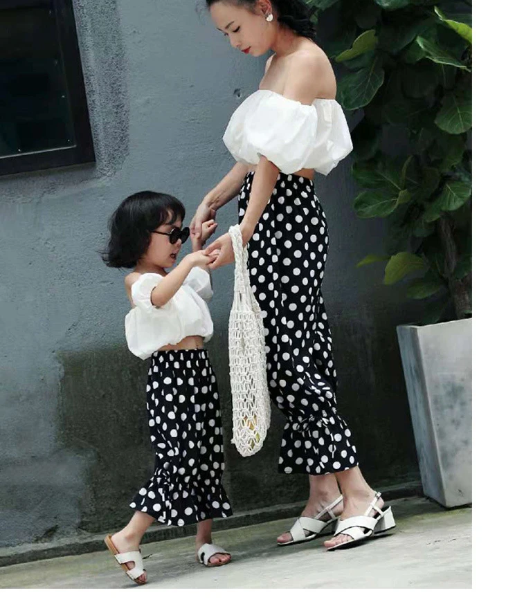 Mommy&Me Parent-Child Mother Daughter Women\'S Suits Off-The-Shoulder Tops+Dots Nine Points Pants 2020 Summer New Family Clothing