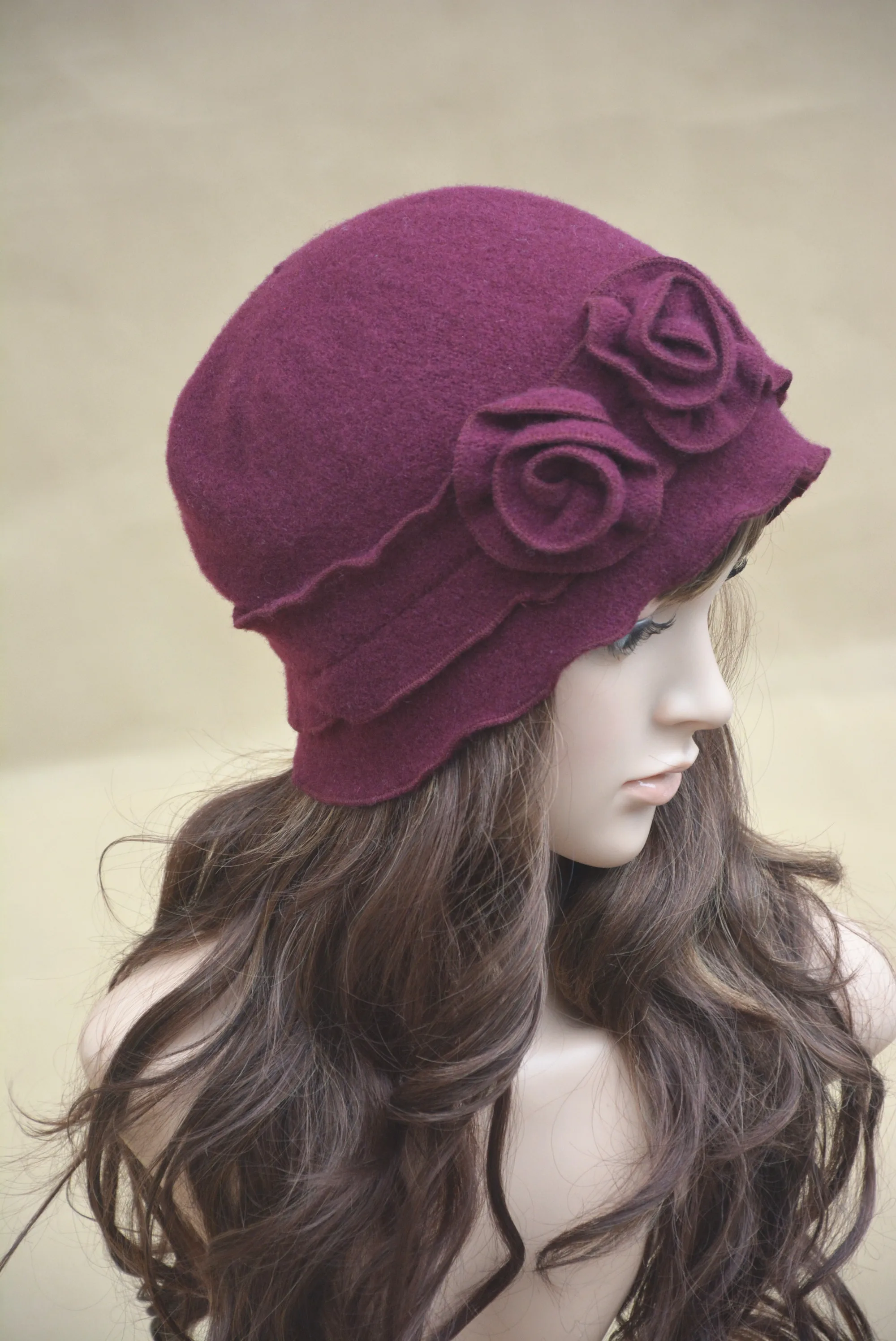 Lawliet Wintermütze, Damen-Beret, 1920er-Jahre, GATSBY-Stil, einfarbig, mit zwei Blumen, Wollmütze für Damen, Damen-Haube, gehäkelte Mütze, A285. – Detail 15