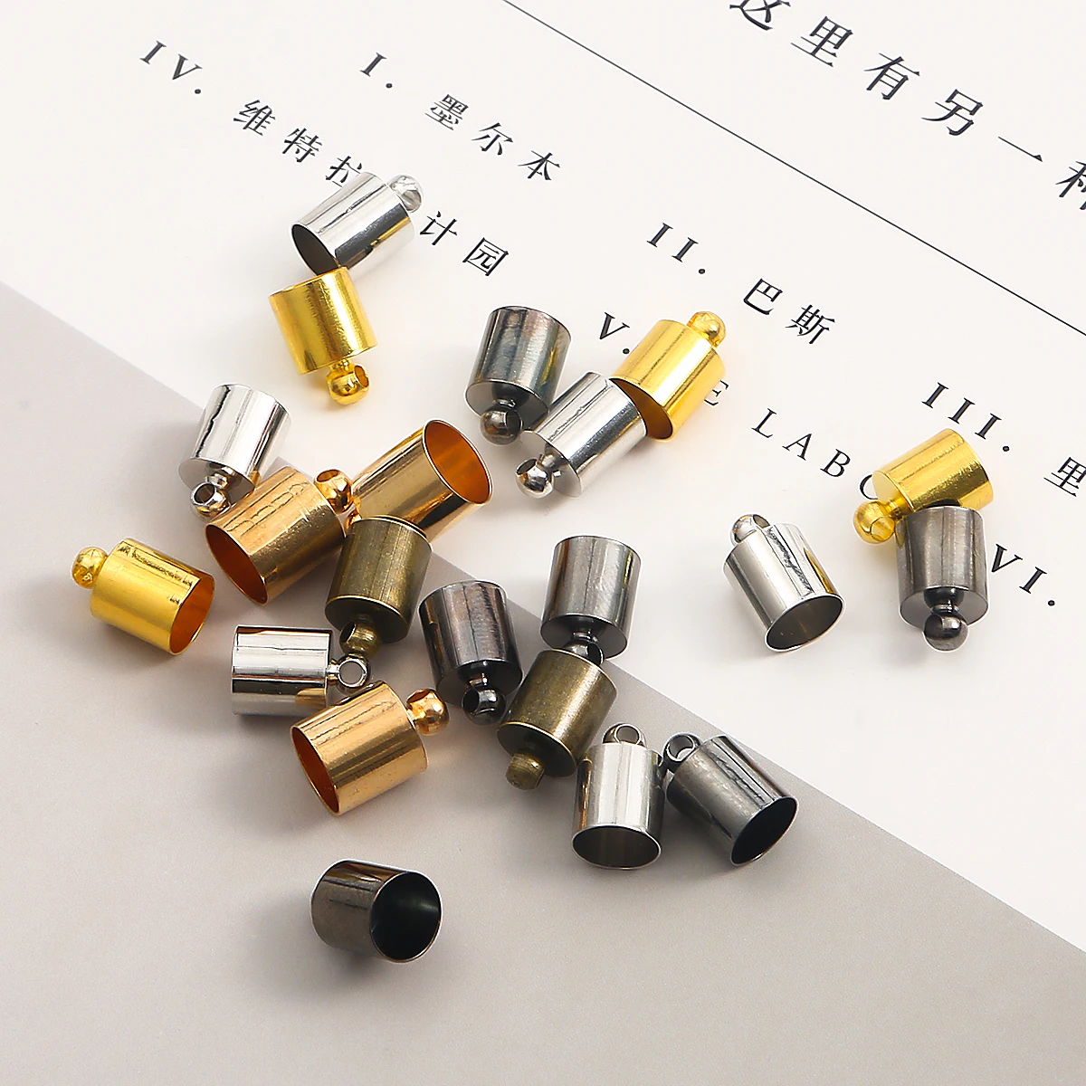 50 sztuk/partia Tassel skórzany przewód koniec Crimp czapka koraliki czapki koniec końcówki krój złącza dla DIY naszyjnik biżuteria dokonywanie ustalenia — zdjęcie 5