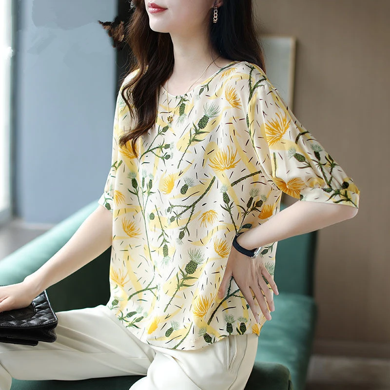 

Korean Styte Floral Chiffon Women Summer Shirts Casual Loose Print O-Neck Half Sleeve Blouses Elefant Top Blusas MM1008