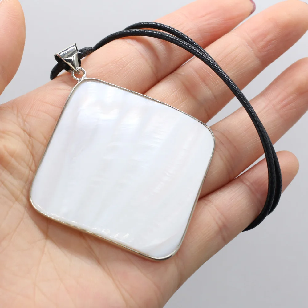 Natural Shell Necklace With Rhombus-Shaped White Pendant Leather Cord 2MM Charms For Elegant Women Love Romantic Gift