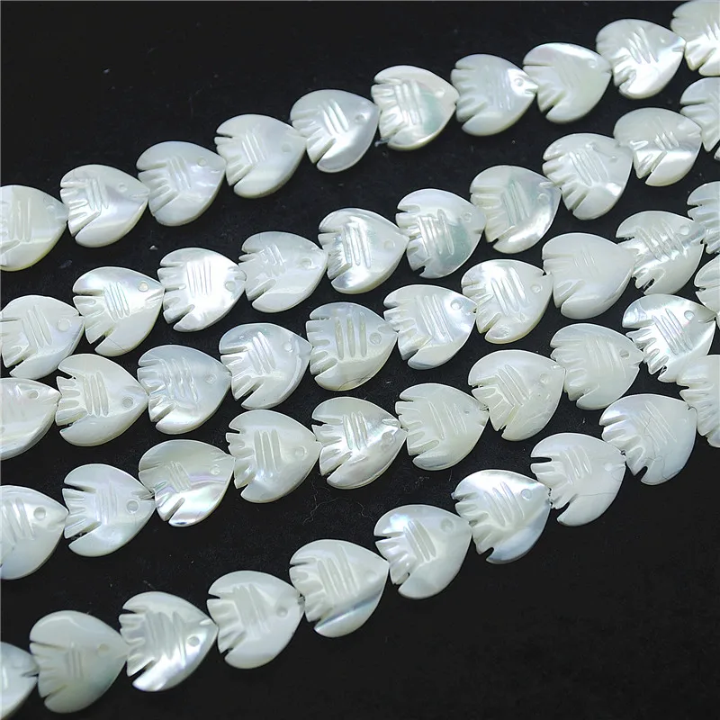 36PCS Nature Saltwater Shell Beads Mother Of Pearl Strings Fish Shape 12X12MM For Womens Bracelets Making Accessories Free Ships