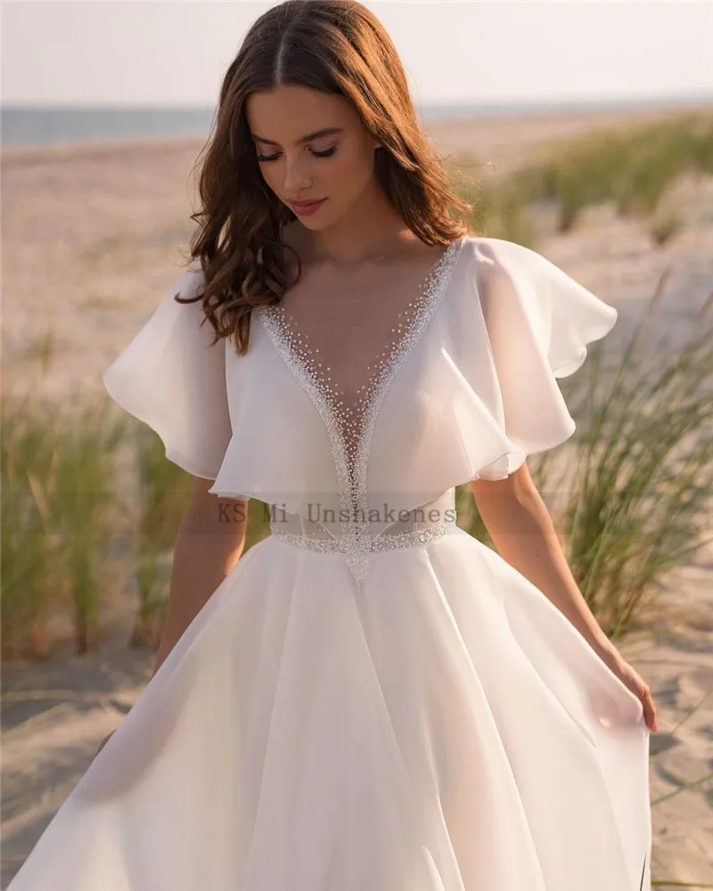 New Designer Boho Wedding Dress 2021 Batwing Sleeve Beads Beach Wedding Gowns Vintage Bridal Dresses Princess Buttons Back