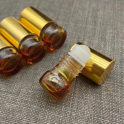 Wholesale Chinese Hainan Oudh Oil 1g/bottle 100% Natural Pure Essential Oil Thick & Lasting Scents Smell Home Fragrance perfume