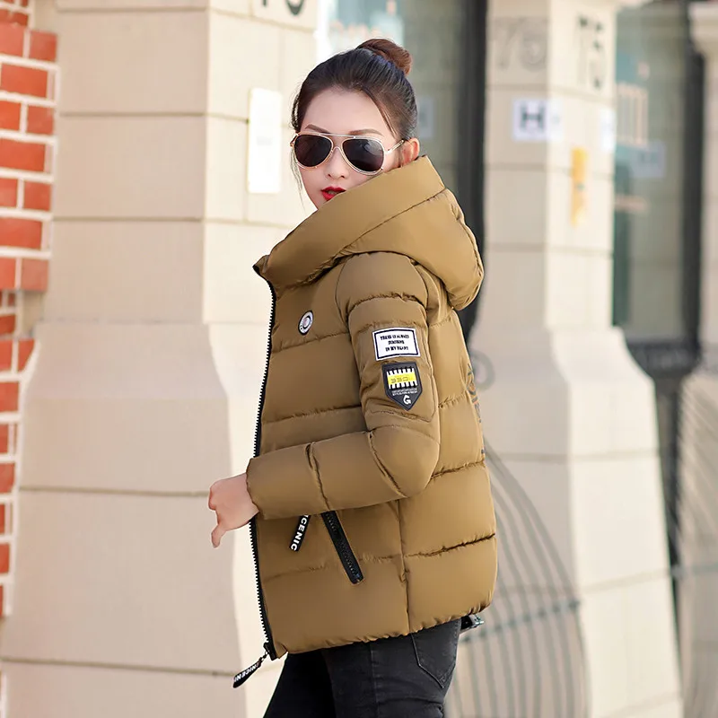 2025 新しい冬の女性のパーカーショートコート女性カジュアルフード付きジャケットダウン綿パッド入りコートアウター 5XL M224