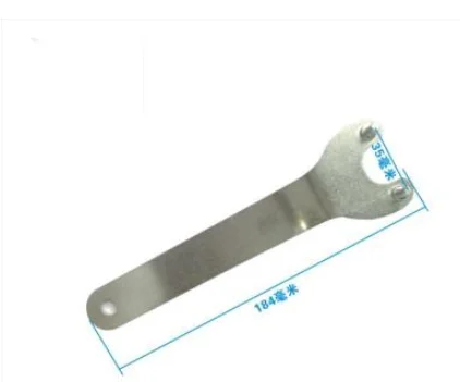Llave inglesa de 5mm de diámetro y 35mm de distancia para amoladora angular Makita 0810