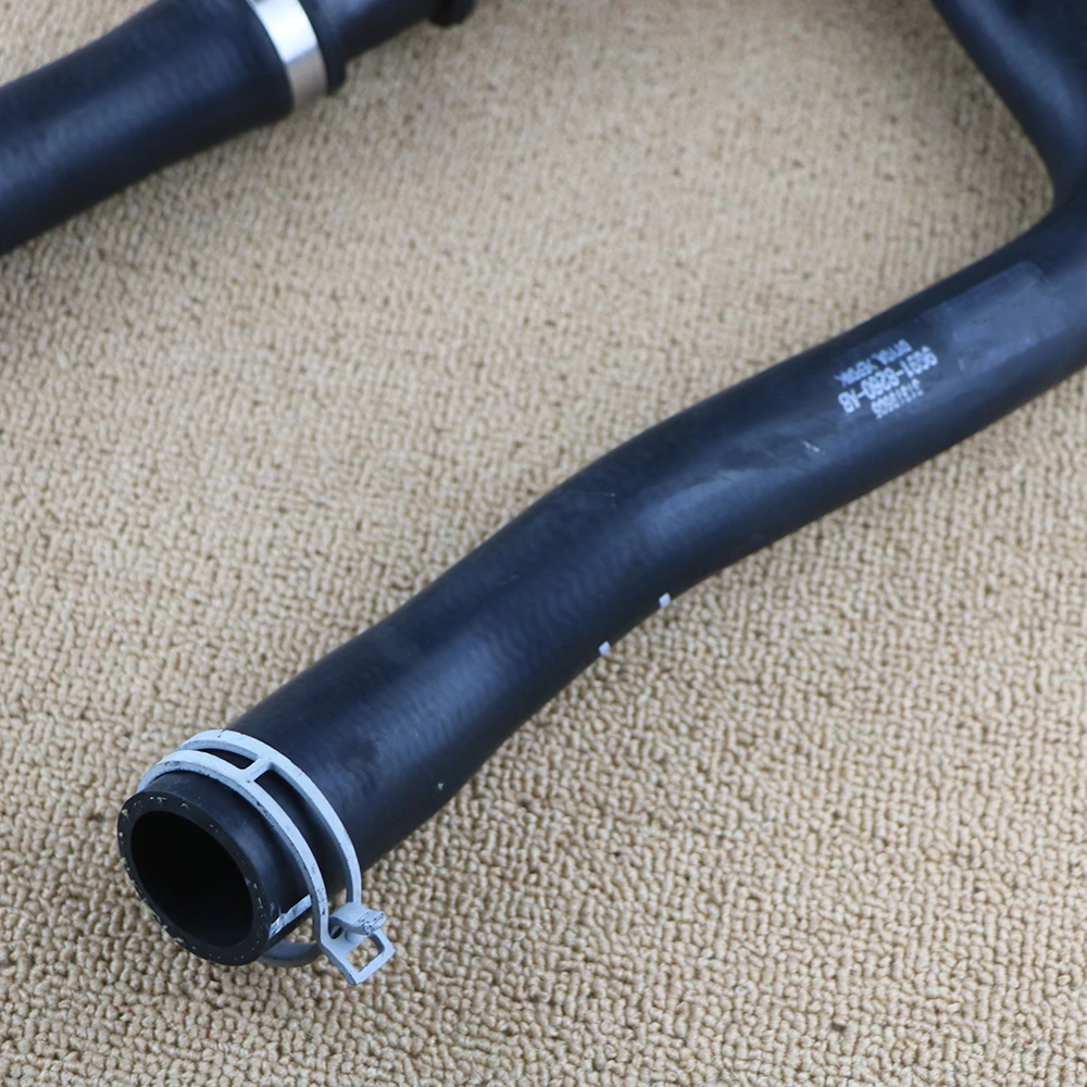 31319605  Radiator hose upper  For VOLVO S80 S60 V70 V60 XC60 2010 2011 2012 2013 2014 2015 2.0T