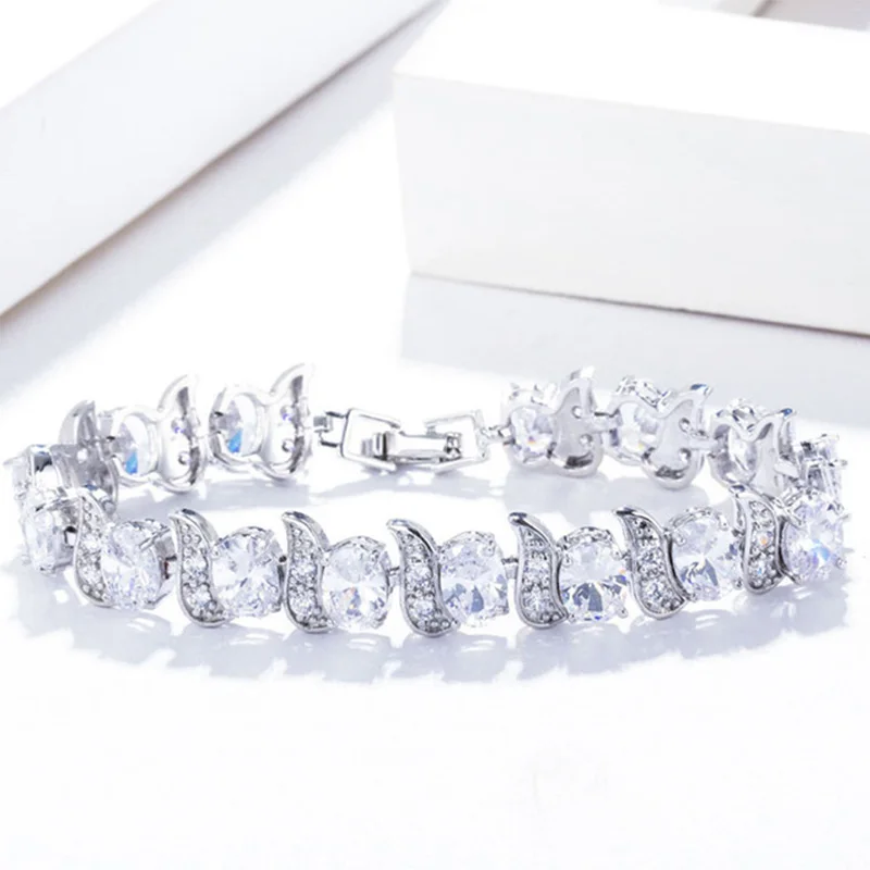 Pera European Design Natural Blue Oval Cubic Zirconia Silver Color Jewelry Big Charm Bracelets for Women Fashion Decoration B079