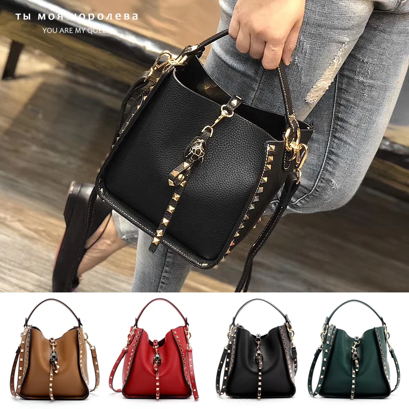 Genuine Leather Bags Women Rivet Crossbody Bags Women Causal Messenger Shoulder Bag Luxury Handbags Brands Designer Famous Bags