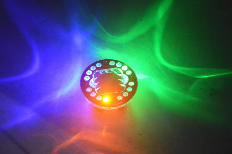 Remote 16 LED Flash Solar Light RGB LED Lamp Car Styling Refitting Wheel Hub Cap Rim Cool Decoration Colorful
