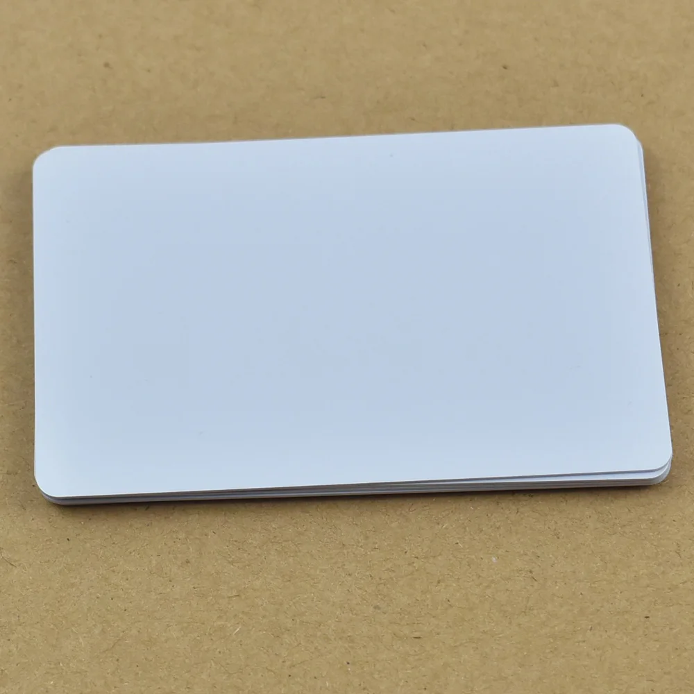 

1pcs/lot NFC Tag NFC215 504 Bytes ISO14443A PVC White Cards For Android,IOS NFC Phones