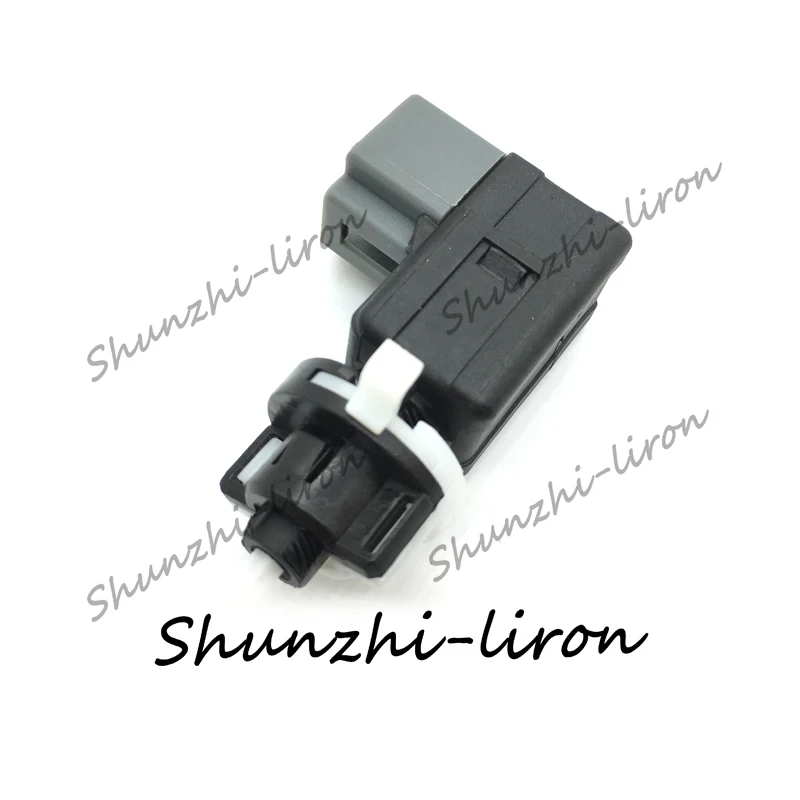 

OEM NO. 93810-3S000 STOP LAMP SWITCH/BRAKE LIGHT SWITCH FOR HYUNDAI SONATA ELANTRA VELOSTER 2010-2013