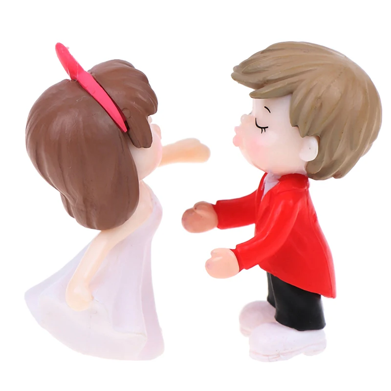 Romantic Couples DIY Miniature Resin Ornaments Cute Lovers Wedding Dolls for Home Furnishing Accessories 5cm x 5.5cm