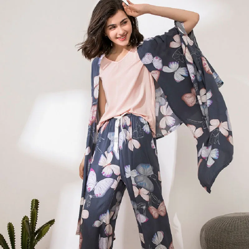 Best Selling Autumn New 4pcs Pajama Set French Style Floral Print Ladies Soft Rayon Loose Thin Homewear Women Elegant Sleepwear