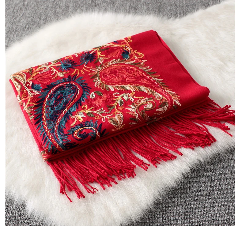 Luxury brand New women scarf high quality Embroider Flower winter cashmere scarves lady shawls wraps female pashmina echarpe