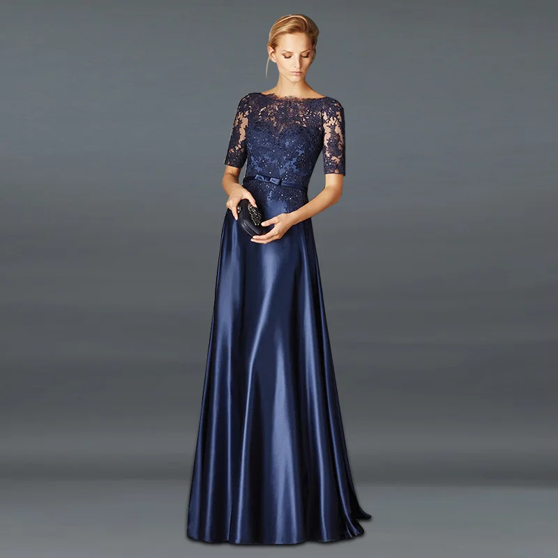 Blu navy 2025 Abiti per la madre della sposa A-line in raso mezze maniche Appliques Abito lungo per la madre della sposa in pizzo personalizzato