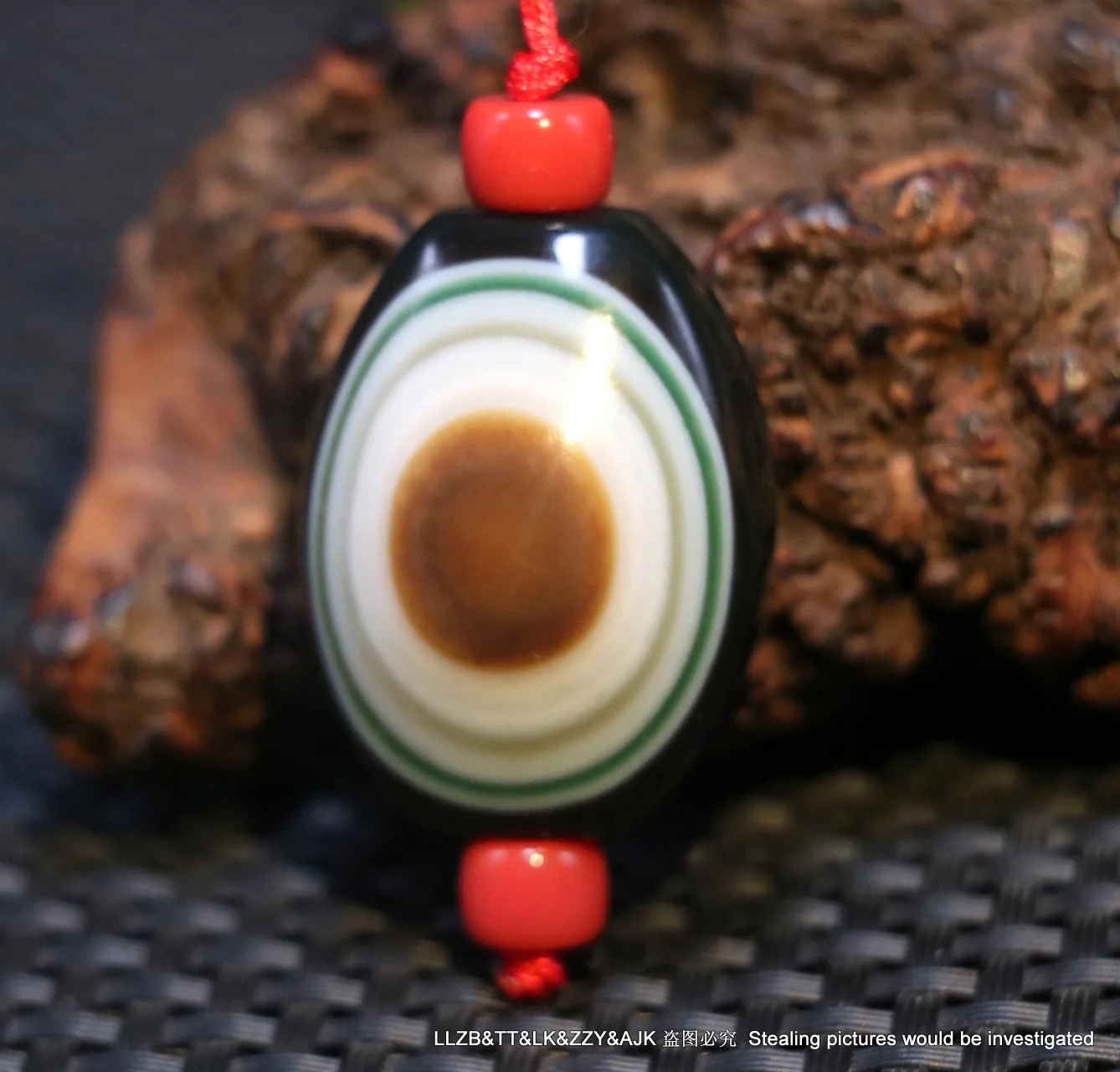 

Magic Unique LKbrother Power Tibetan Old Agate Colorful Big Goat Eye Heaven Eye dZi Bead Pendant LJQ723 UPD210725C2