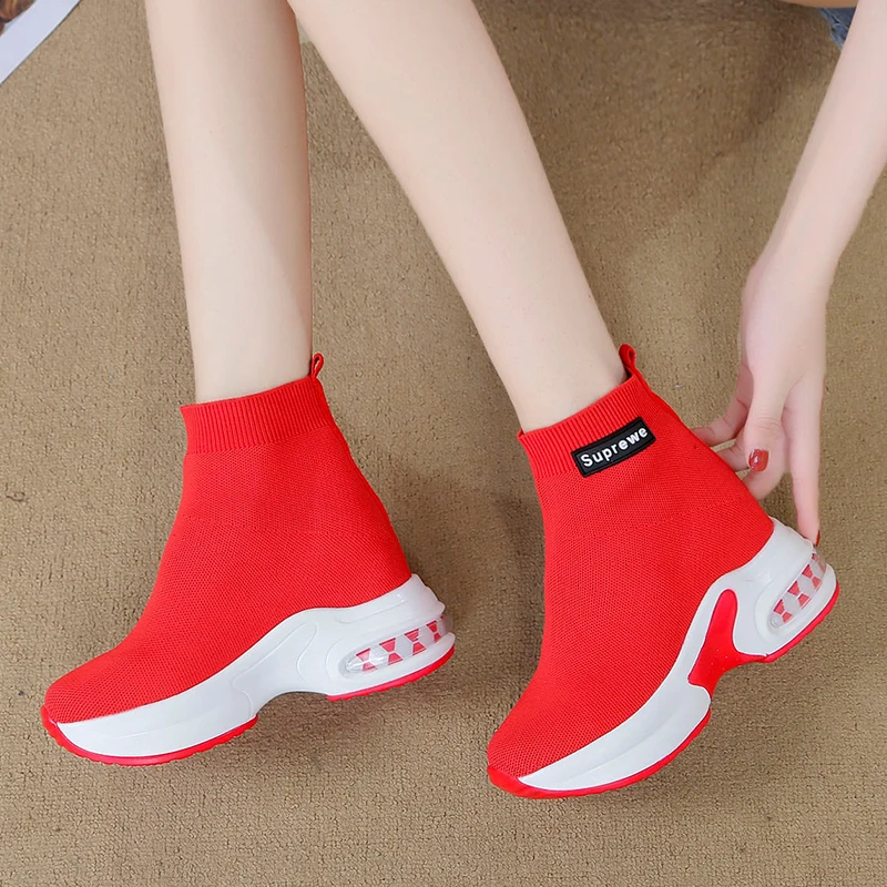 Spring socks shoes female inner height 2019 new summer sponge platform platform casual boots joker sports high top style shoes