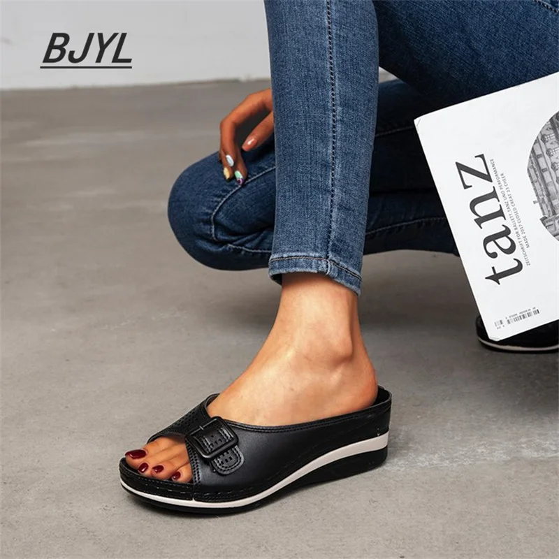 Large Size Slippers Female 2021 Summer One-word with Fish Mouth Sandals and Slippers Slope Heel Platform Slope Heel Casual Shoes