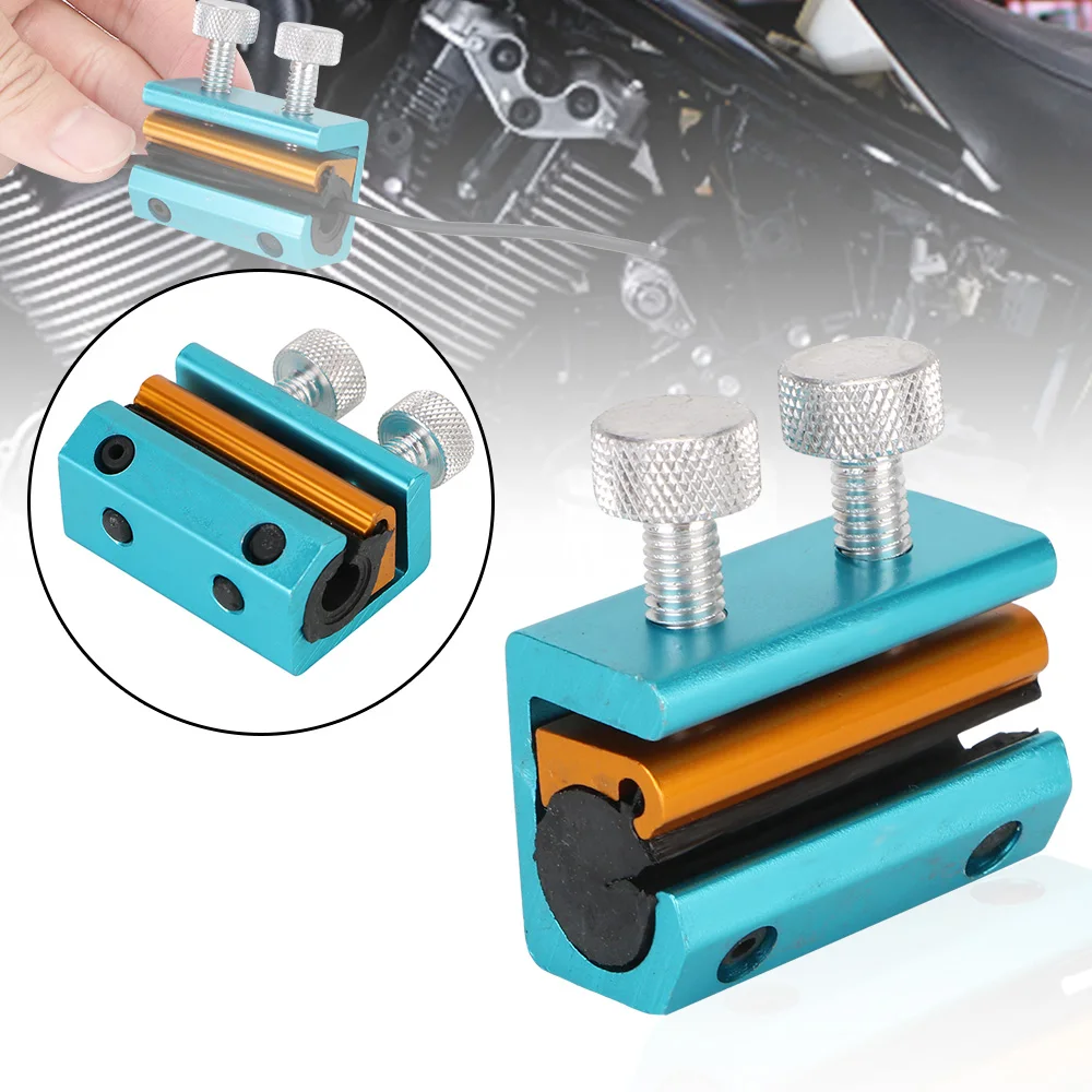 

Throttle Line Oiler Double Head Oil Clip Lubricator Tool Motorcycle Oil Gate Line Cable Oiler Luber Motorbike Brakes Parts