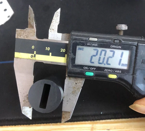 Miệng Thẳng Lỗ Dẹt Vonfram Cacbua Bo Carbide Cát Blaster Vòi Phun B4C Phun Cát Vòi Phun 4X20X35Mm 1 Máy Tính