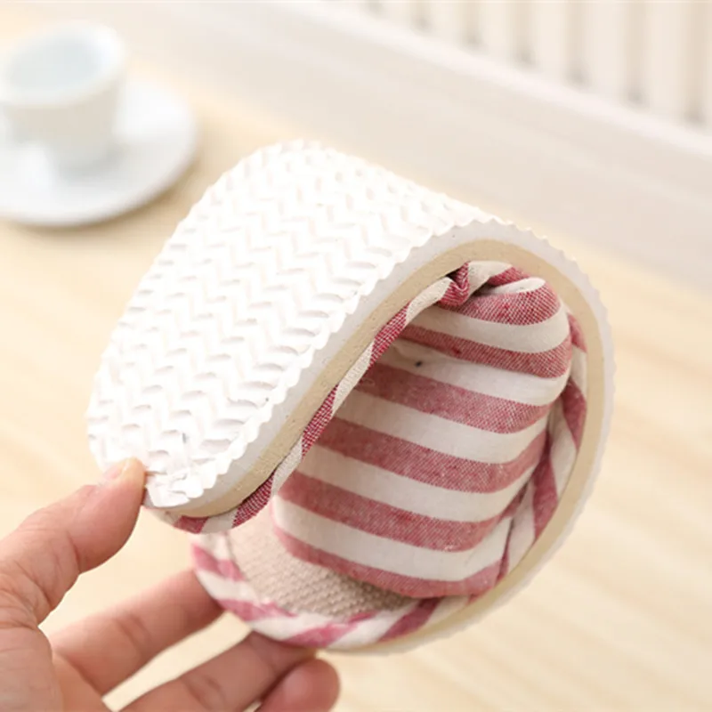 Mulher chinelos de chão interior sapatos planos primavera outono linho flip flops casa chinelos femininos confortáveis zapatillas hombre novo