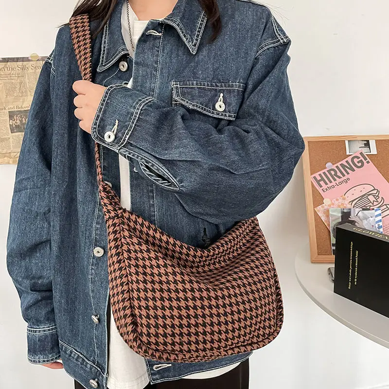 Large Capacity Plaid Vintage Crossbody Bags Women Korean Style Students Portable Travel Canvas Hobos Bag Casual Harajuku Handbag