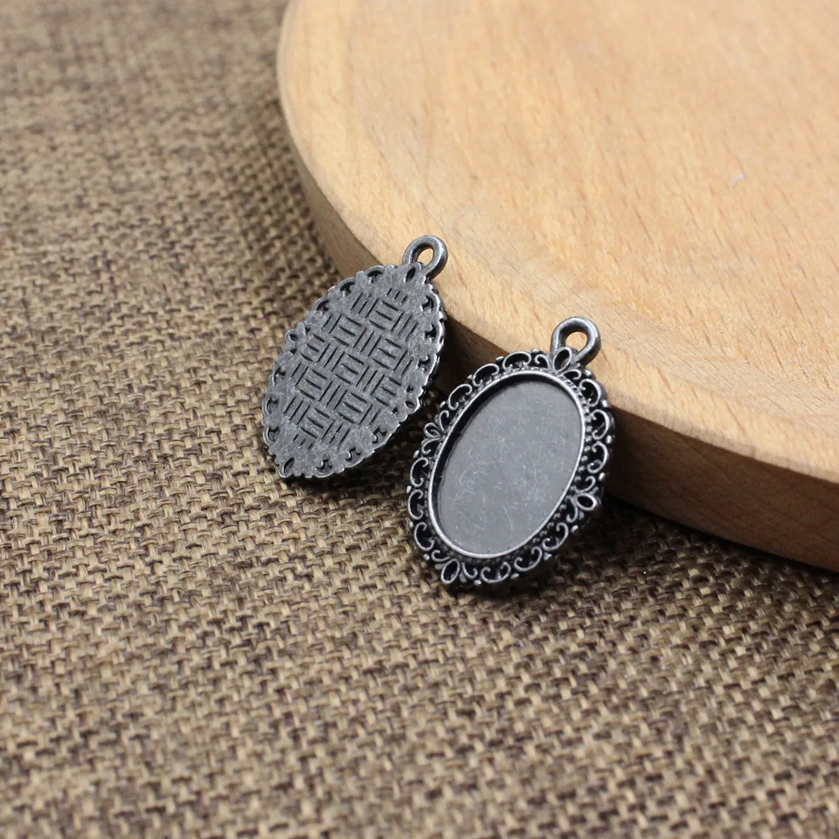 Fit 10x14mm Oval Cabochons Summer Fashion Cameo Pattern Glass Frame bezel Settings Tray blank DIY Making Accessory 30pcs K05003