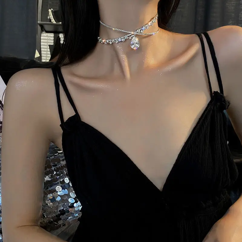 High-end Luxury Super Flash Necklace Clavicle Chain Female Headdress Dual-purpose Neck Jewelry