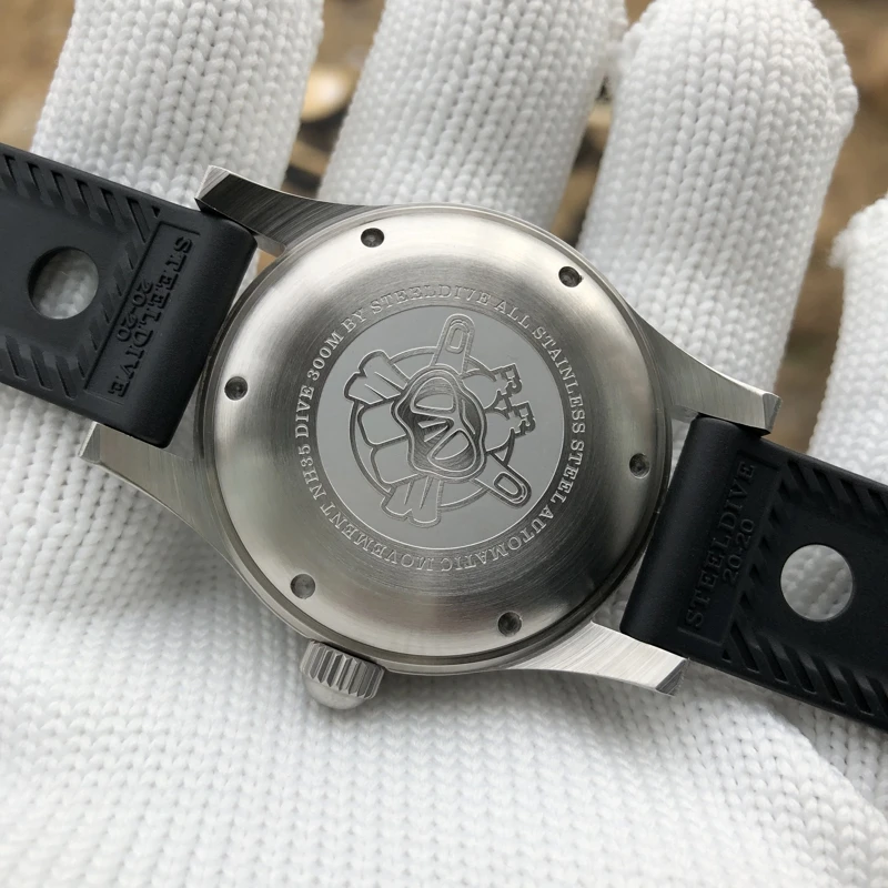 Steeldive Men Dive Watch Mens Automatic Watches Mechanical Wristwatch Diver 300M Waterproof Luminous Sapphire Ceramic Bezel NH35