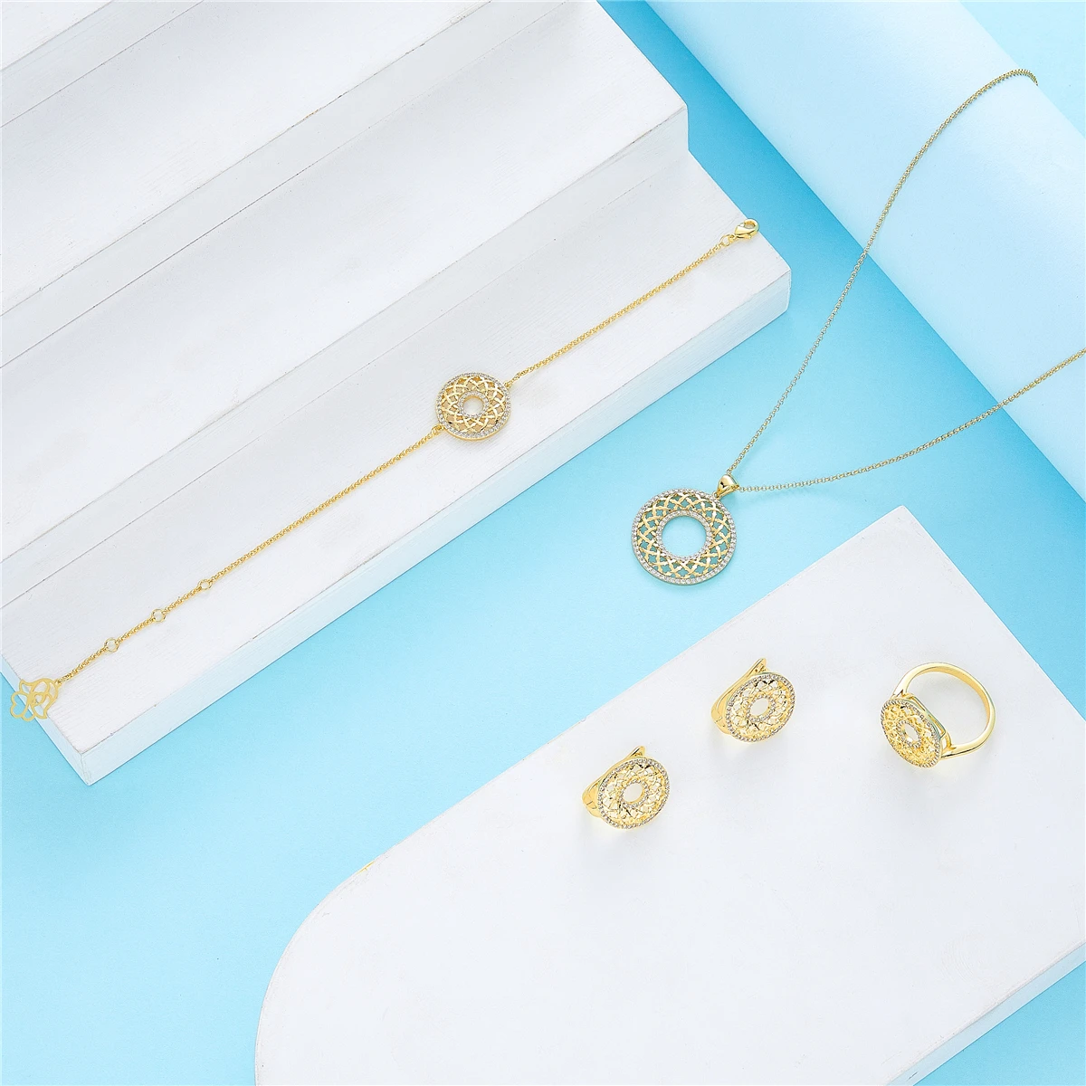 2022 New Fashion Hollow Out Jewelry Set Metal Plated Women's Wedding Party Accessories Exquisite Romantic Holiday Gifts