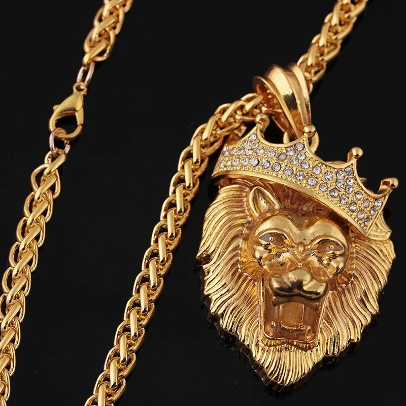 New Fashion Animal Rhinestone Crown Lion Head Hanging Necklace  Luminous Necklace Mengold-Plated Punk Party Pendant Necklace