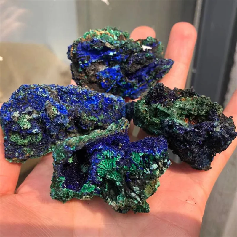 

Azurite, необработанные камни, натуральный кварц, фотоэлемент